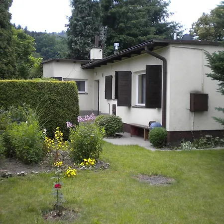 Uroczy Domek Z Ogrodem I Tarasem Myslenice Room photo