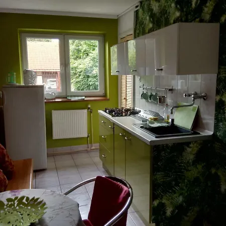 Uroczy Domek Z Ogrodem I Tarasem Myslenice Exterior photo