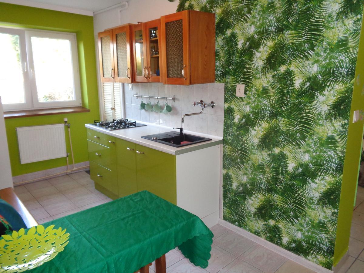Uroczy Z Ogrodem I Tarasem